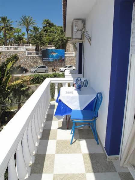 Pension La Herradura ภายนอก รูปภาพ